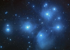 R:\Anthro\ARCHAEOLOGY\Keddie Files - Originals\Current Research - adornment & ceremonial\Current Research - First Nations - Cosmology\Pleiades_(star_cluster)_files\300px-Pleiades_large.jpg
